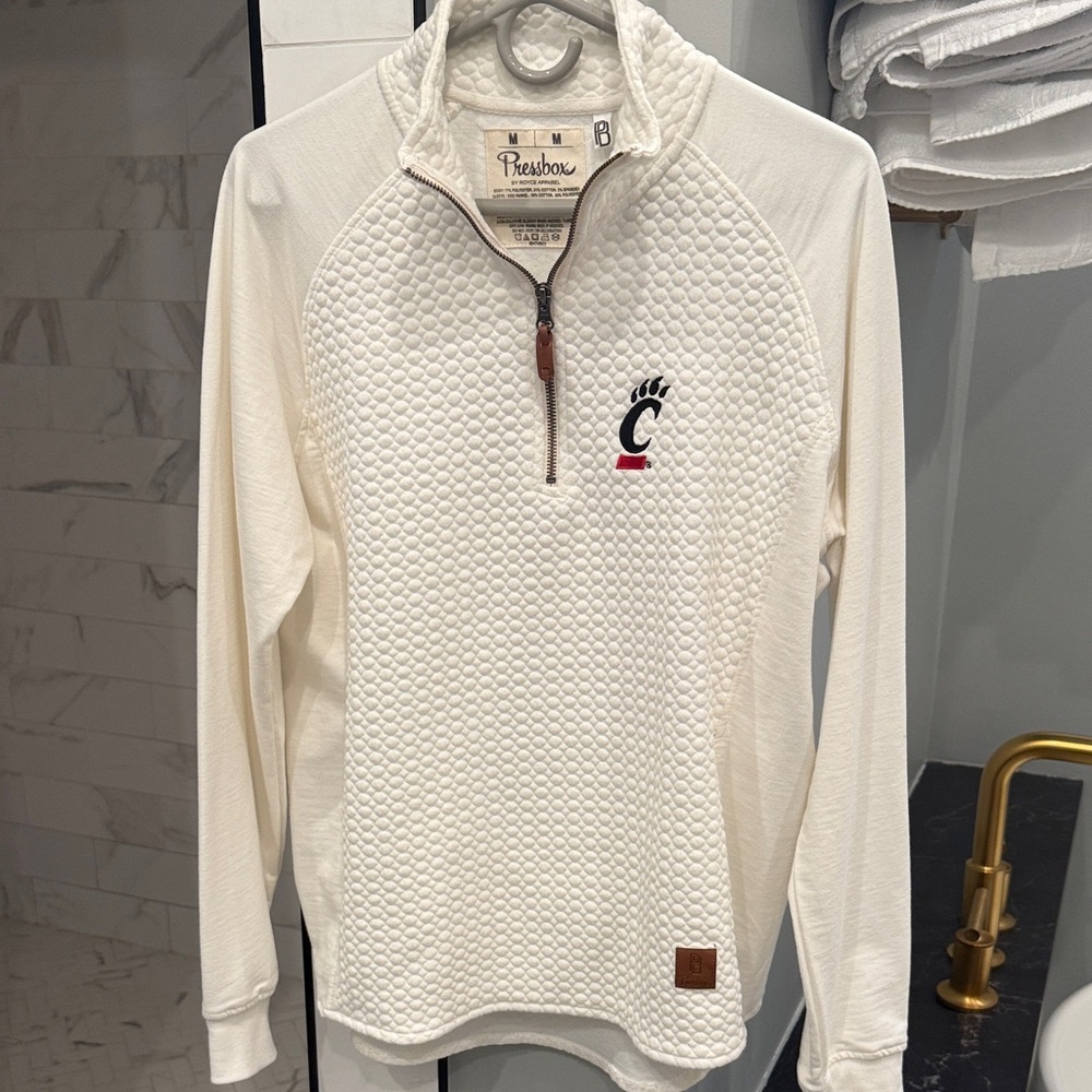 Pressbox University of Cincinnati Cream Textured Zip-Up Sweater